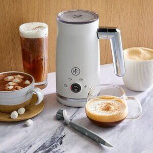 NEW~PAMPERED CHEF~Electric Milk Frother